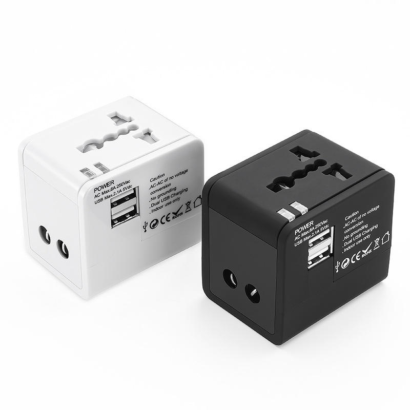 Univerzalni potovalni adapter z dvojnimi vrati USB
